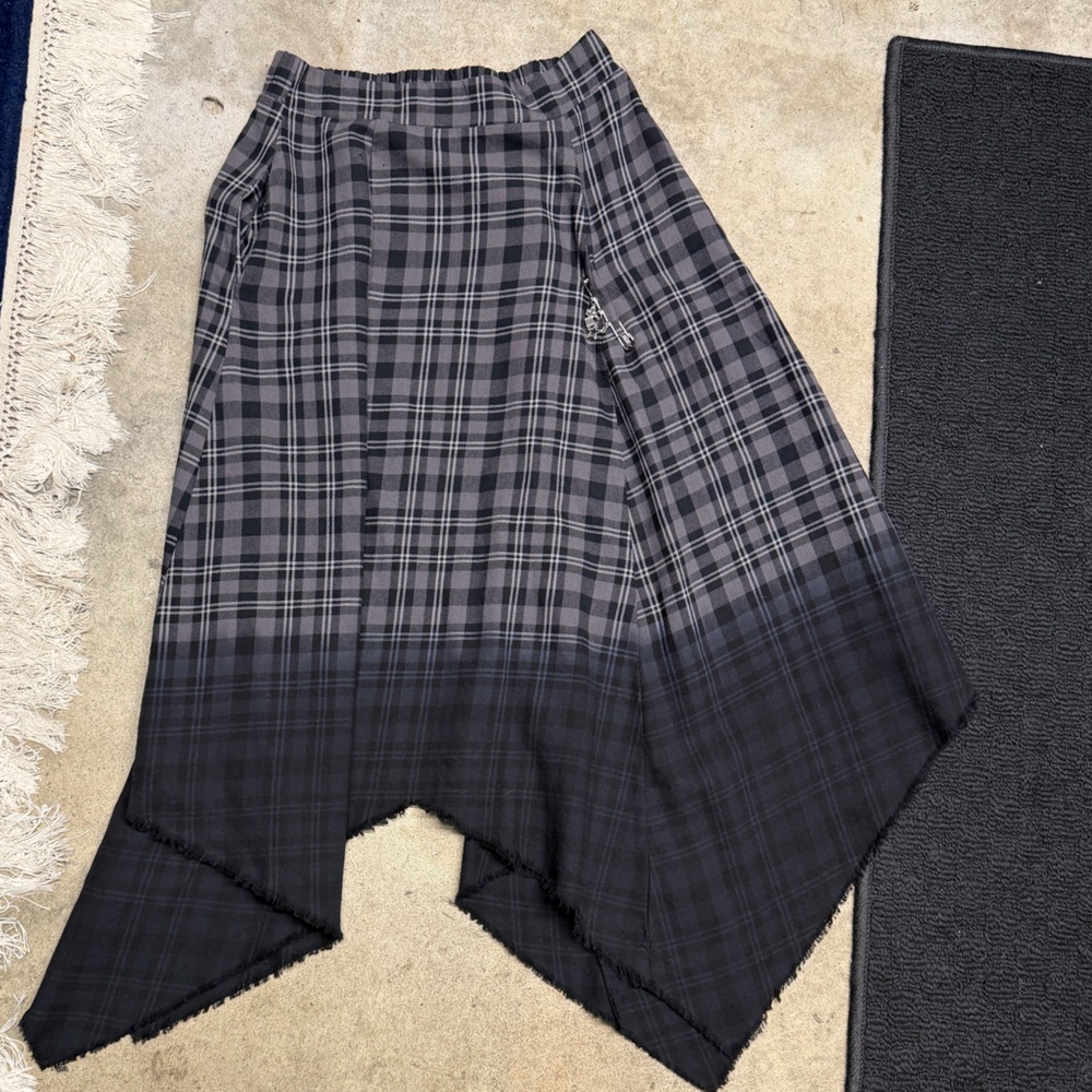 Hot Topic Gray Plaid Men's Pants